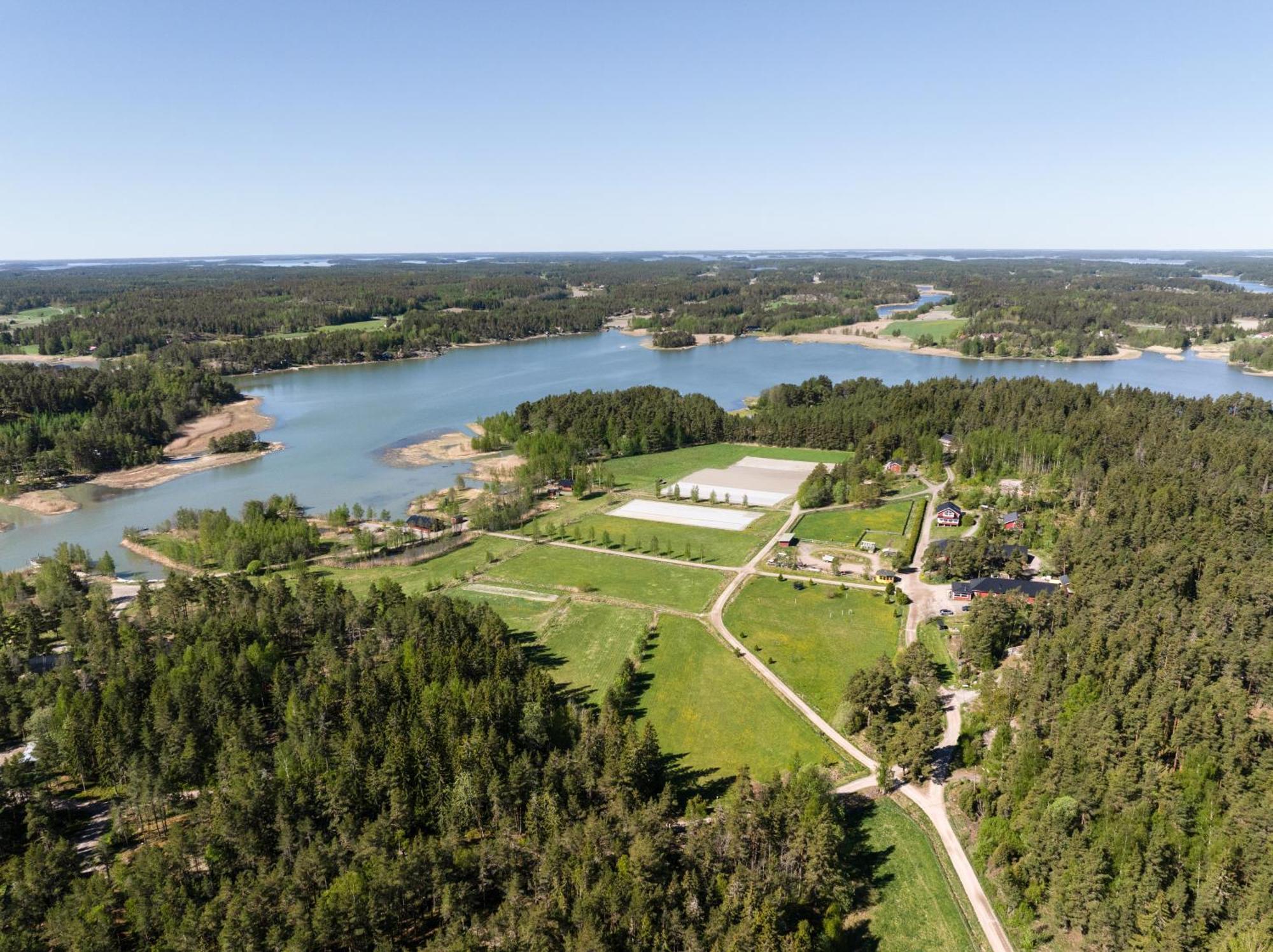 Lomahyppaeys Villa Naantali Exterior photo